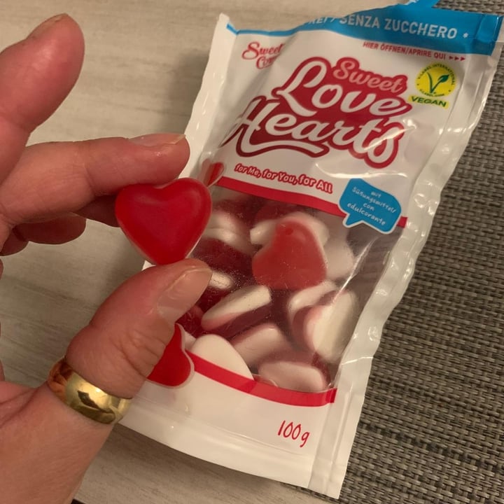 photo of Sweet corner Love Hearts shared by @chiarahakuna on  20 Apr 2024 - review