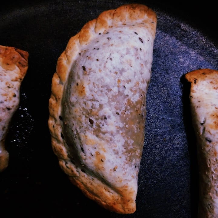 photo of Orali empanadas de berenjena shared by @nanicuadern on  26 Sep 2024 - review