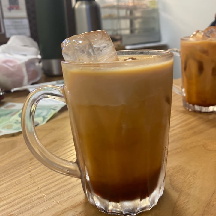 photo of 5Green Blossom Iced Thai Milk Tea With Oat milk shared by @fulfilling on  25 Nov 2023 - review