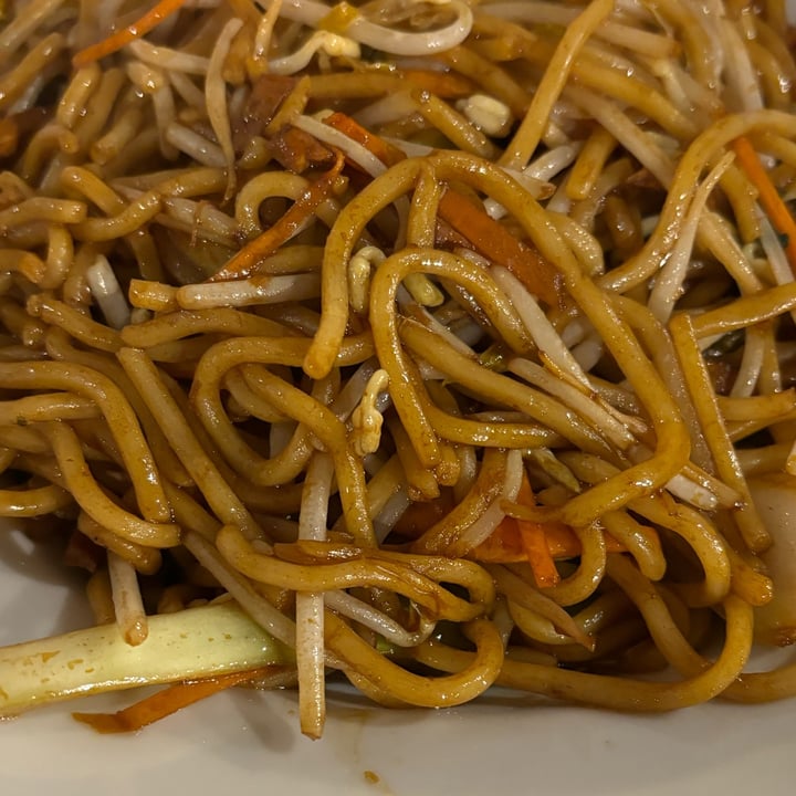 photo of Mi Ristorante Cucina Cinese Contemporanea spaghetti saltati con verdure shared by @azuki on  04 Mar 2024 - review
