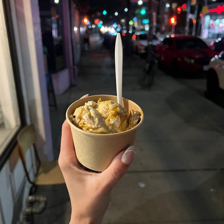 photo of Honey’s Ice Cream pumpkin pie Ice Cream shared by @candice127 on  18 Oct 2023 - review