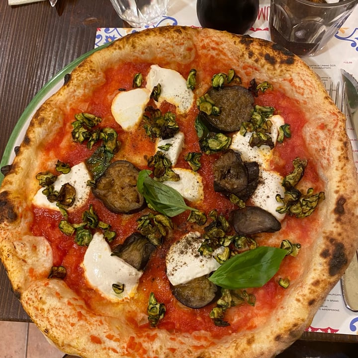photo of Pizzium - Firenze Margherita vegana con zucchine e melanzane shared by @eliamariotti on  27 Nov 2023 - review