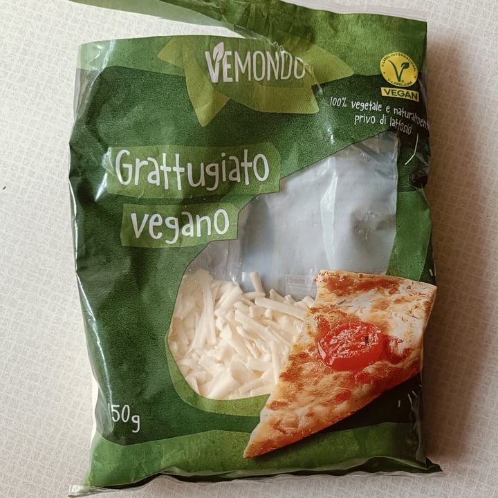photo of Vemondo Grattugiato Vegano shared by @vaccallegra on  01 Feb 2025 - review