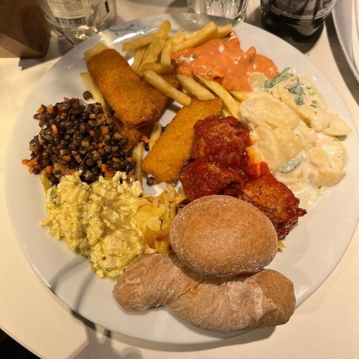 photo of tibits Bern Gurtengasse Buffet shared by @tania- on  26 Dec 2023 - review