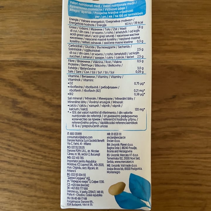 photo of Alpro 100% vegetale soia ricco in proteine shared by @chiadefe on  27 May 2024 - review