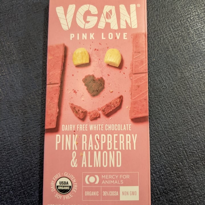 photo of VGAN Chocolate VGAN White chocolate And Raspberry shared by @caseyveganforlife on  20 Apr 2024 - review