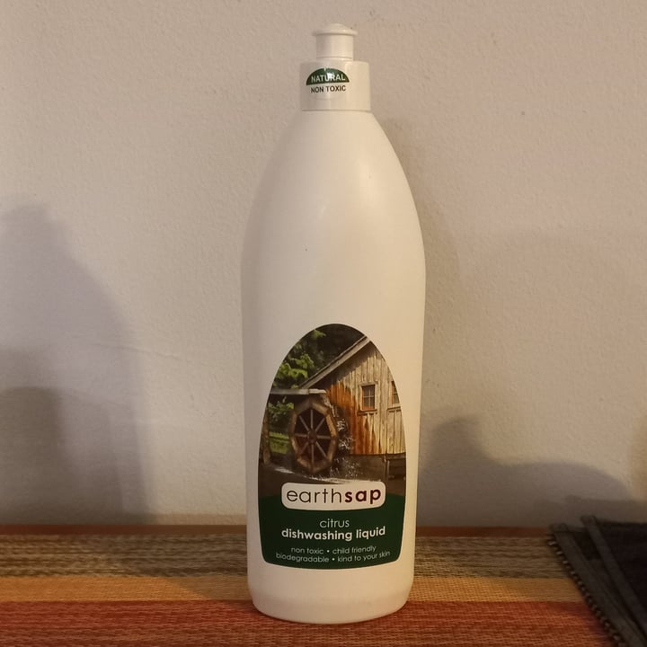 photo of Earthsap Citrus Dishwashing Liquid shared by @ronelle on  07 Aug 2024 - review