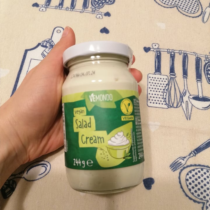 photo of Vemondo Vegan salad cream shared by @robido on  09 Feb 2024 - review
