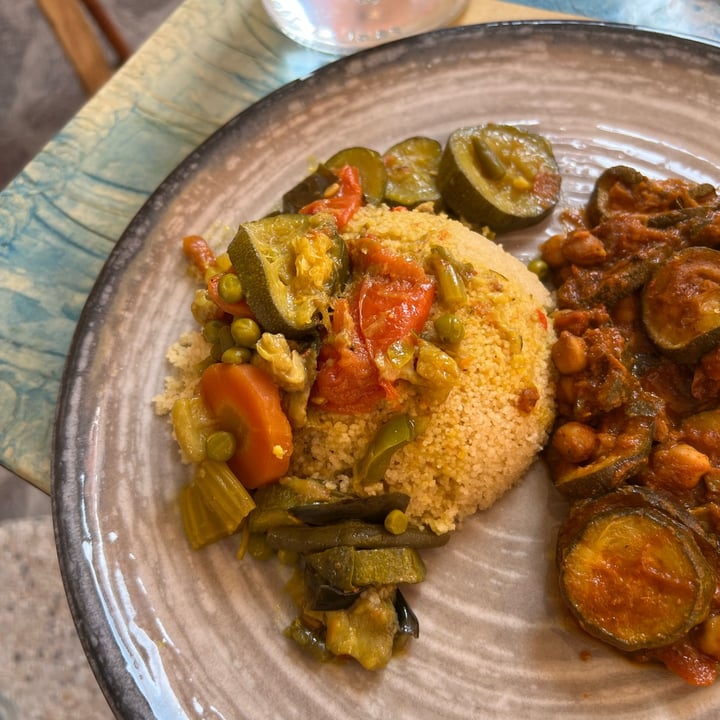 photo of Orient Experience Cous cous e verdure al curry shared by @malegria on  06 Apr 2024 - review