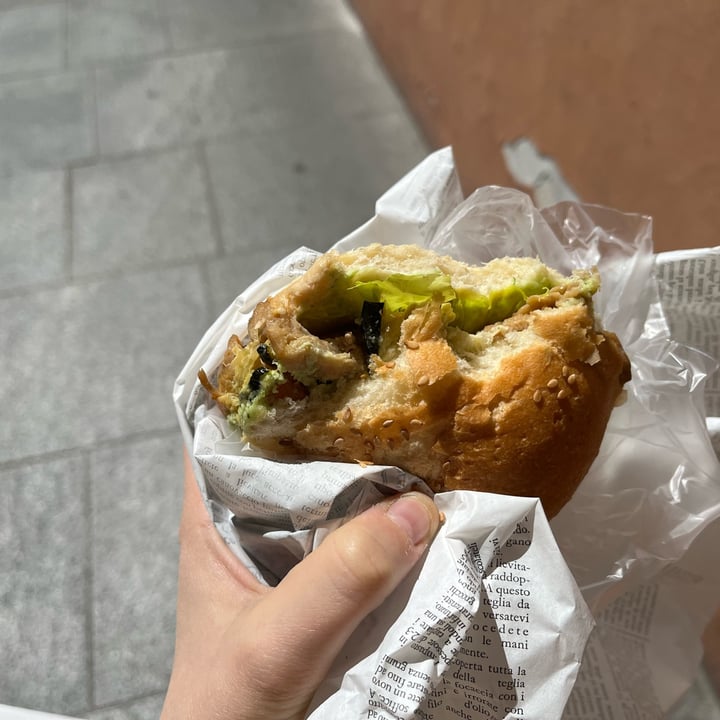 photo of Antica Bontà panino con seitan brasato shared by @laraaleo on  19 Apr 2024 - review