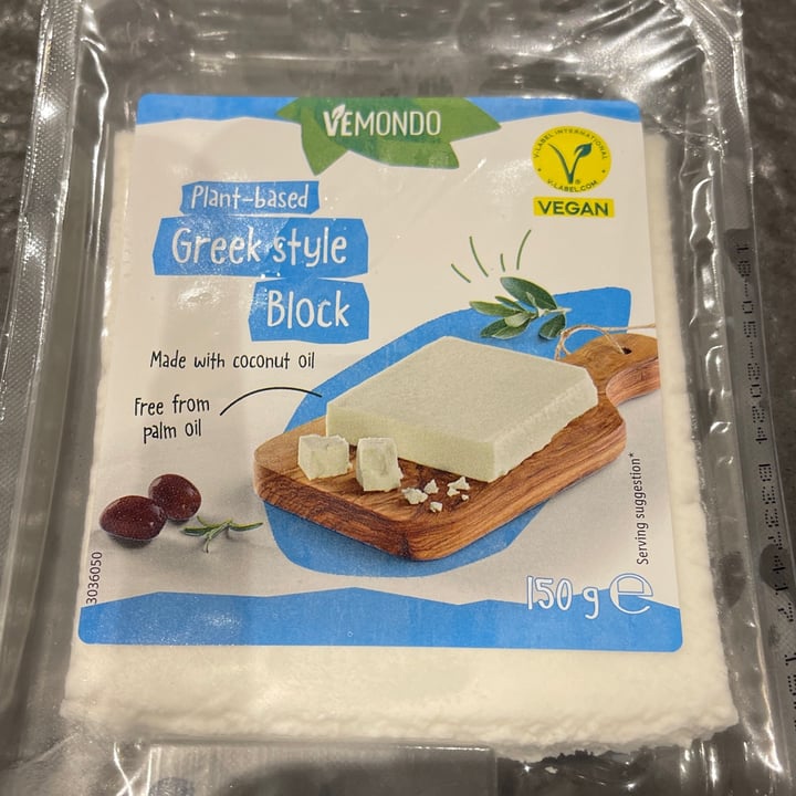 photo of Vemondo  Greek style cheese shared by @cinziadicioccio on  01 Apr 2024 - review