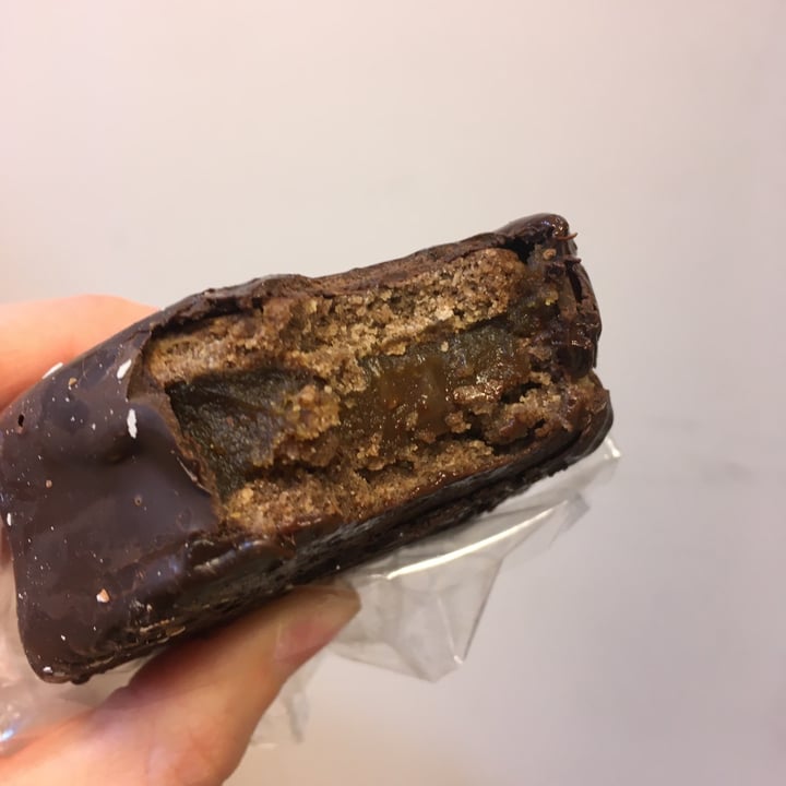 photo of Isla vegana Alfajor De Chocolate shared by @lix on  27 Oct 2023 - review