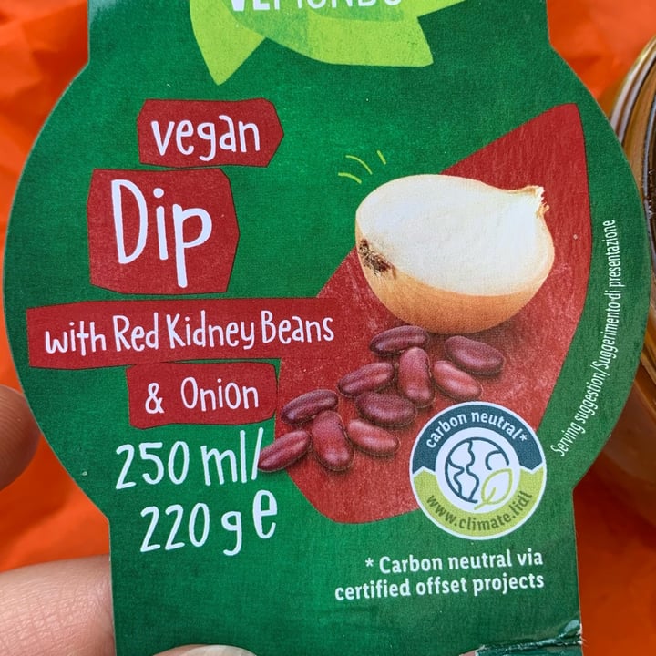 photo of Vemondo vegan dip with red kidney beans & onion shared by @pamelapagnin on  17 Aug 2023 - review