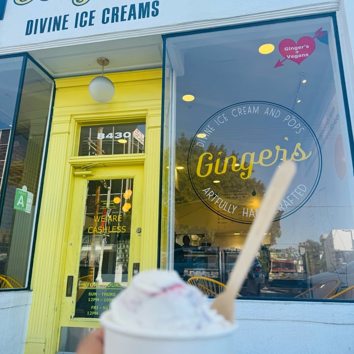 photo of Ginger's Divine Ice Creams Vegan Pickled Strawberry and Blueberry Pie Ice Cream shared by @lonica on  10 Apr 2024 - review