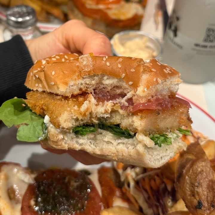 photo of Gordo Vegano sandwich de pollo crispy shared by @inespressable on  17 Oct 2024 - review