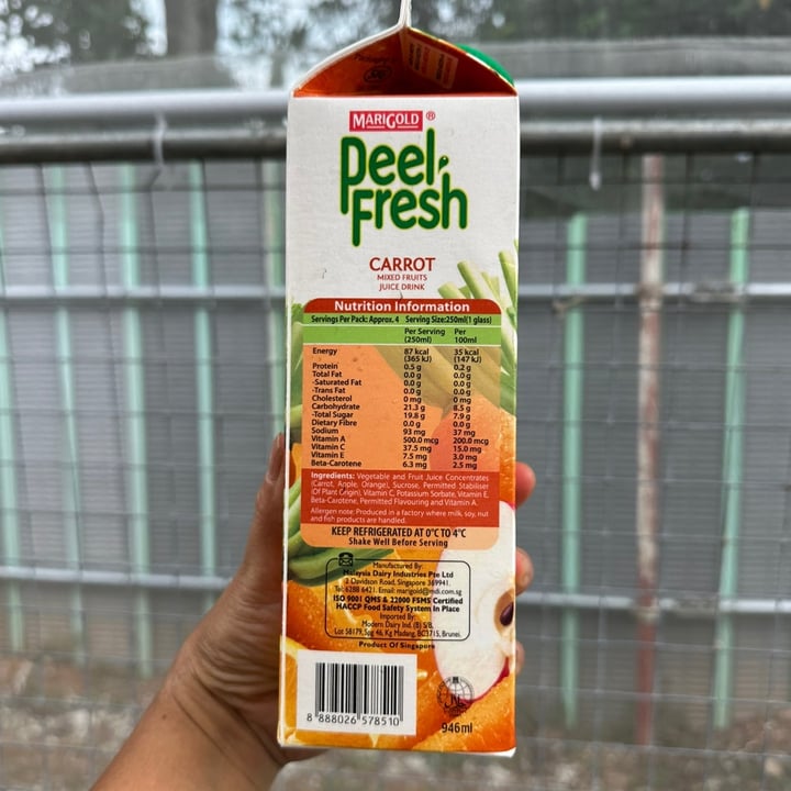 photo of Peel fresh Carrot Mixed Fruits Juice Drink shared by @piggy-egg on  17 Apr 2024 - review