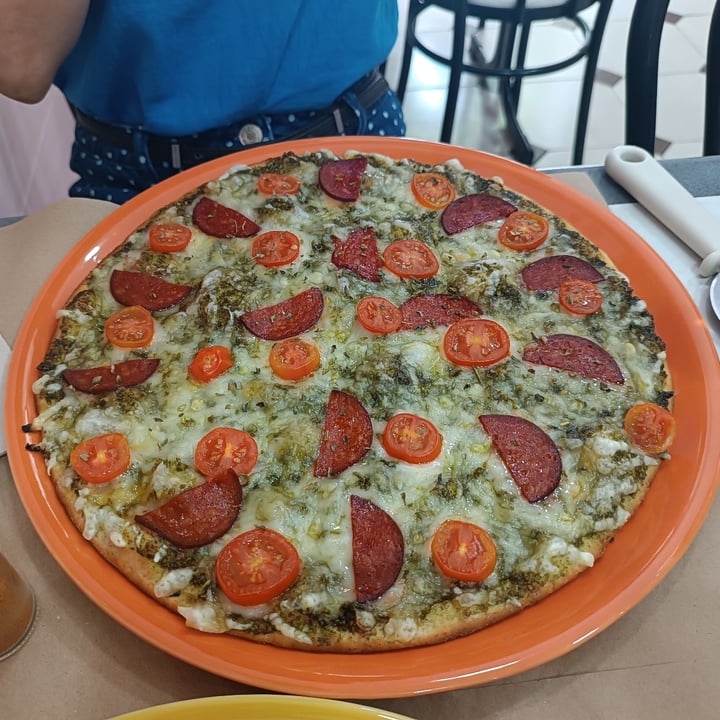 photo of Mundo Vegan Pizza Pesto shared by @esther7 on  07 Jul 2024 - review
