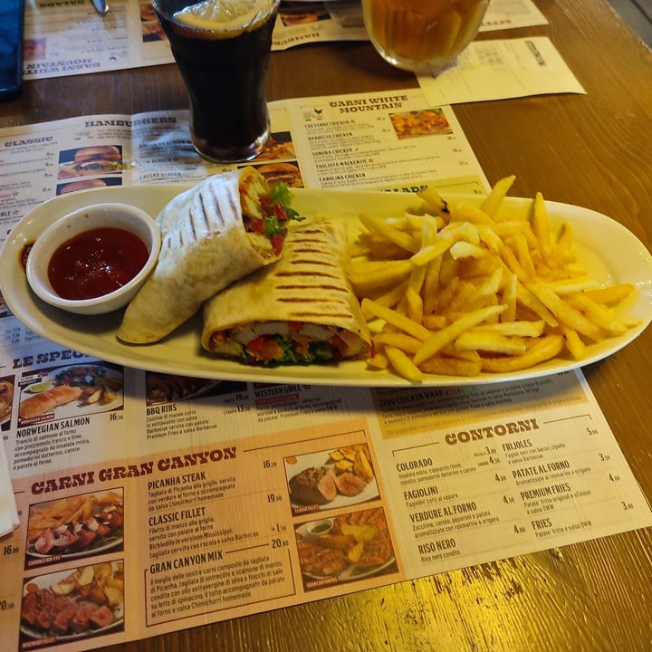 photo of Old Wild West Zero Chicken Wrap shared by @gio29 on  06 Nov 2023 - review