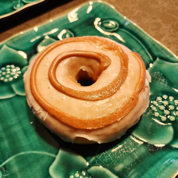photo of Dooped Donuts cinnamon roll donut shared by @jasminekhar on  09 Mar 2024 - review