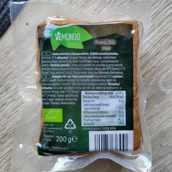 photo of Vemondo smoked tofu shared by @fdsouza on  31 Mar 2024 - review