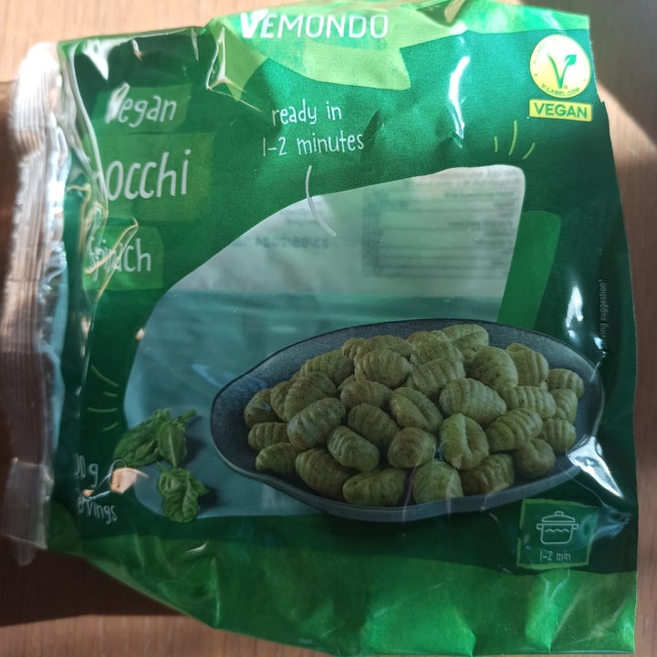 photo of Vemondo vegan gnocchi spinach shared by @elisae on  28 Apr 2024 - review