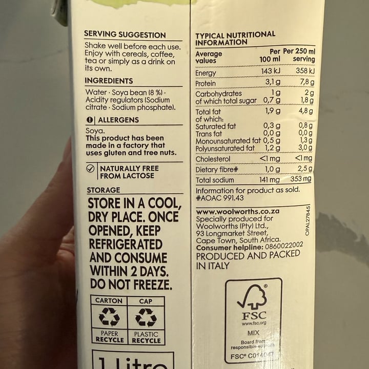 photo of Woolworths Food unsweetened organic soya drink shared by @zsuz on  27 Apr 2025 - review