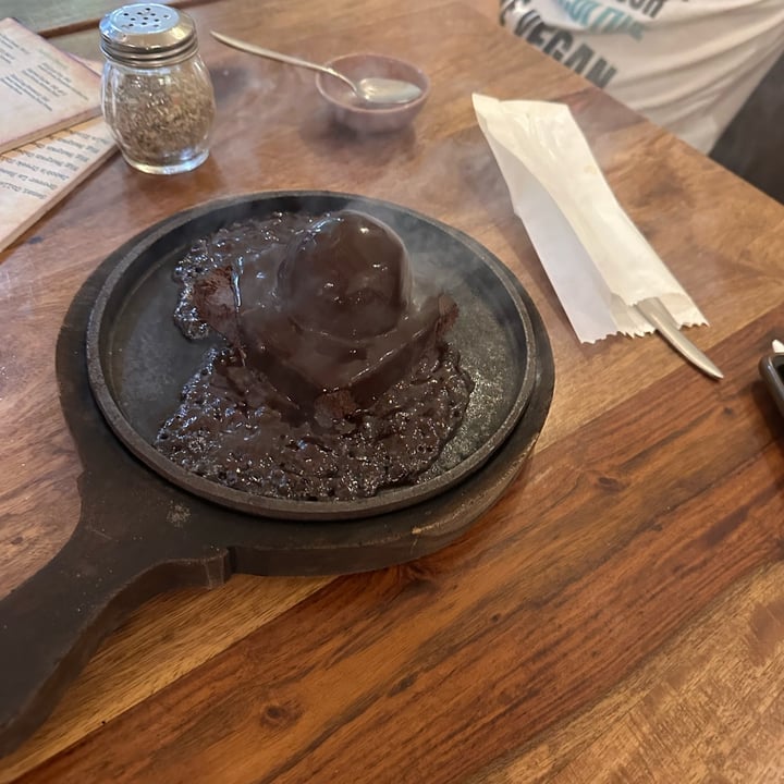 photo of Just Be Sizzling Brownie shared by @arjun04 on  18 Nov 2023 - review