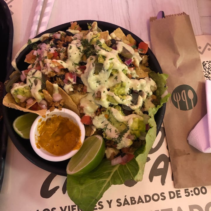 photo of Pura Vida veggie and vegan Nachos shared by @bebo9929 on  16 Nov 2023 - review