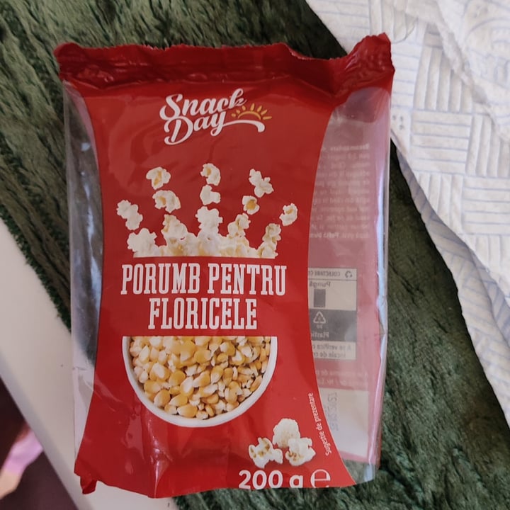 photo of Snack Day pop corn kernels shared by @goe on  06 Oct 2025 - review