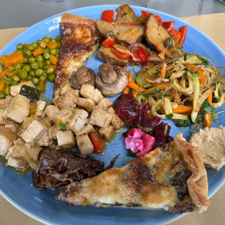 photo of BioEssere Café&Bistrot veg & vegan Piatto misto shared by @miba on  26 Aug 2023 - review