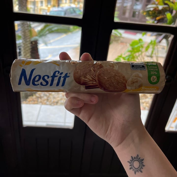 photo of Nesfit Biscoito Nesfit Banana, Aveia e Canela shared by @vedevegan on  24 Dec 2024 - review