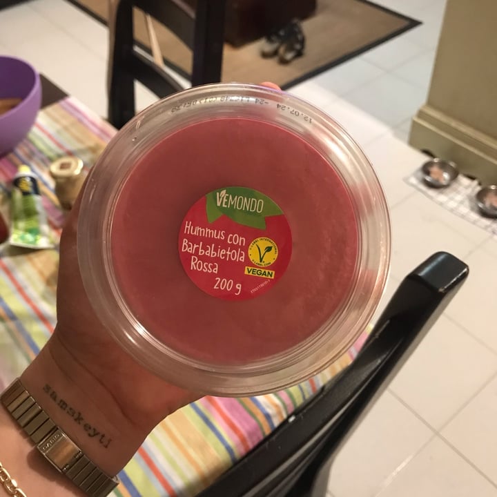 photo of Vemondo hummus alla barbabietola shared by @claudia77 on  26 Jun 2024 - review