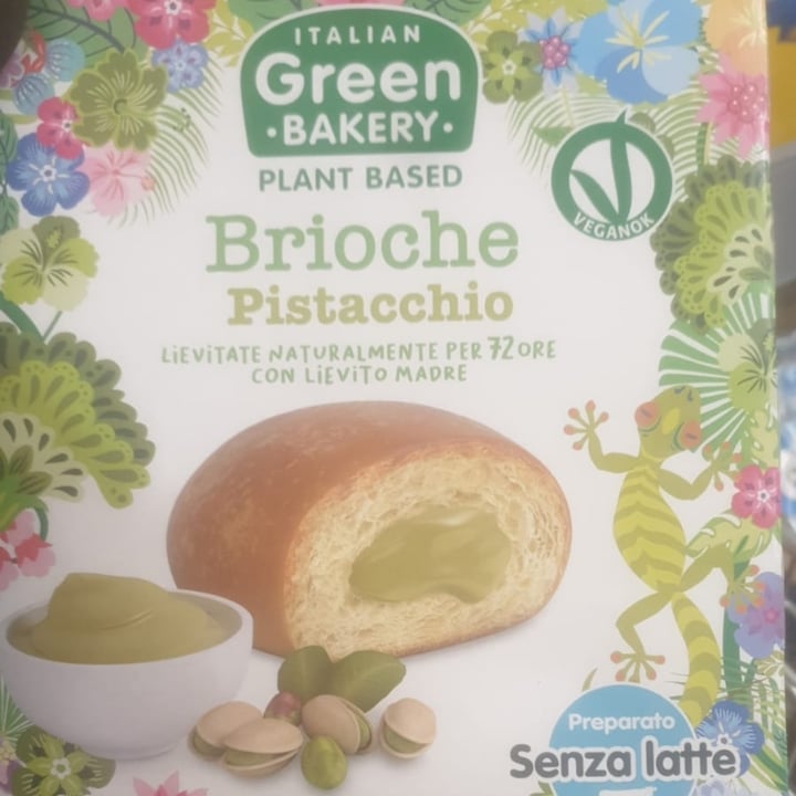 photo of italian green bakery Brioche Al Pistacchio shared by @sonik on  30 Nov 2024 - review