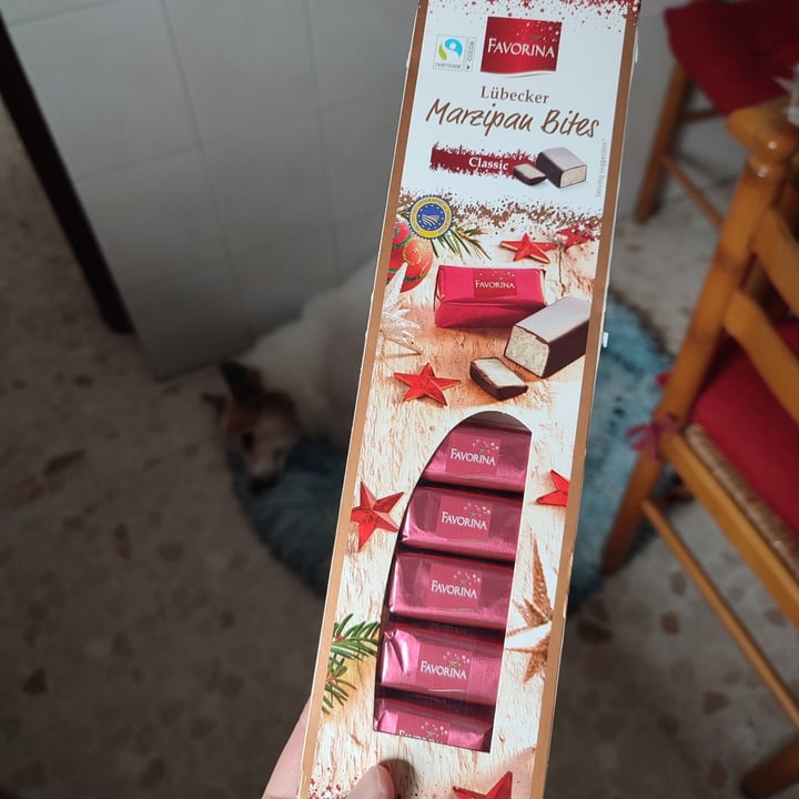 photo of Favorina Lübecker Marzipan - Dark chocolate shared by @theandalusianqueer on  31 Oct 2024 - review