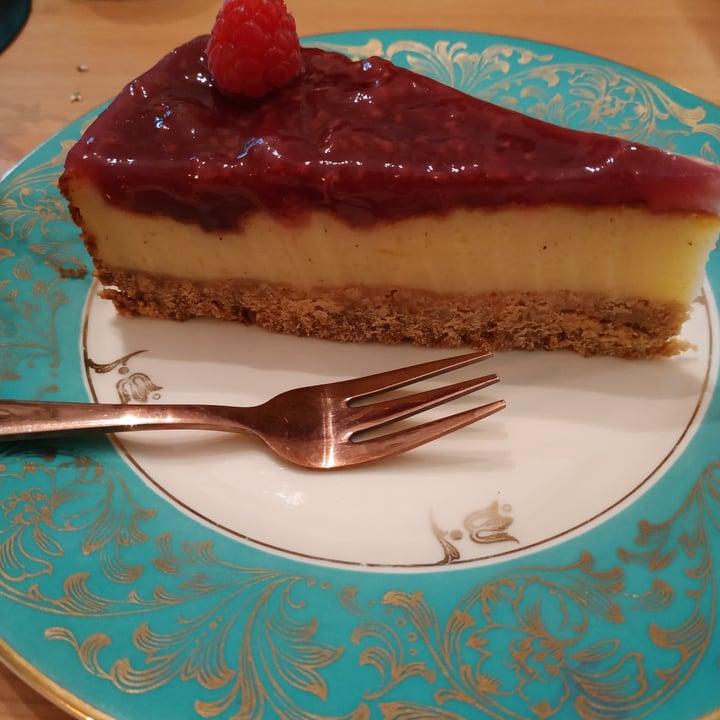 photo of Cupcake Berlin cheesecake shared by @cleta on  07 Feb 2024 - review
