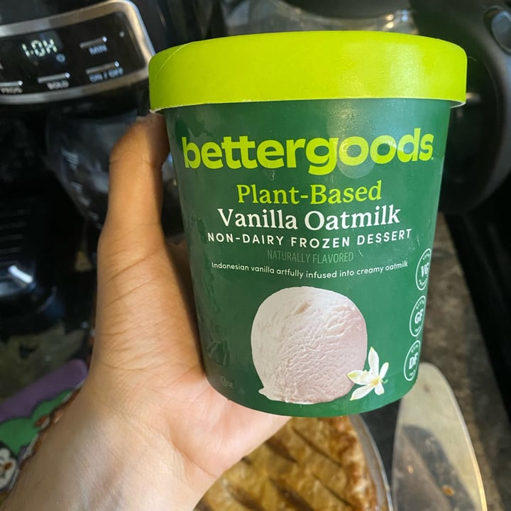 photo of Bettergoods Plant - Based Vanilla Oatmilk shared by @rogerfriday on  09 Oct 2024 - review