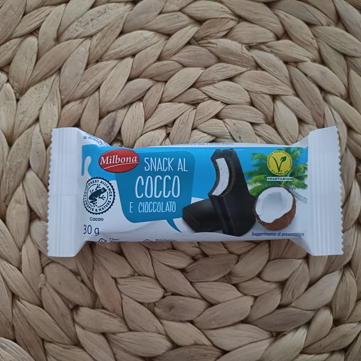 photo of Milbona snack al cocco E Cioccolato shared by @miriamn92 on  04 Jul 2024 - review