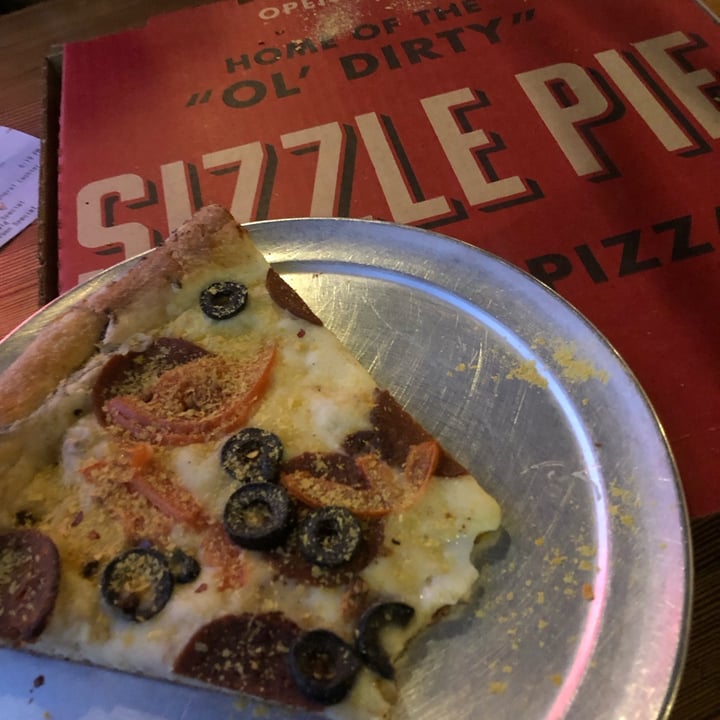photo of Sizzle Pie West Portland William Nye shared by @nopope2023 on  28 Oct 2023 - review