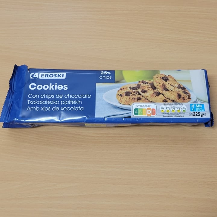 photo of Eroski Cookies con chips de chocolate shared by @fivefeetvegan on  04 Mar 2025 - review