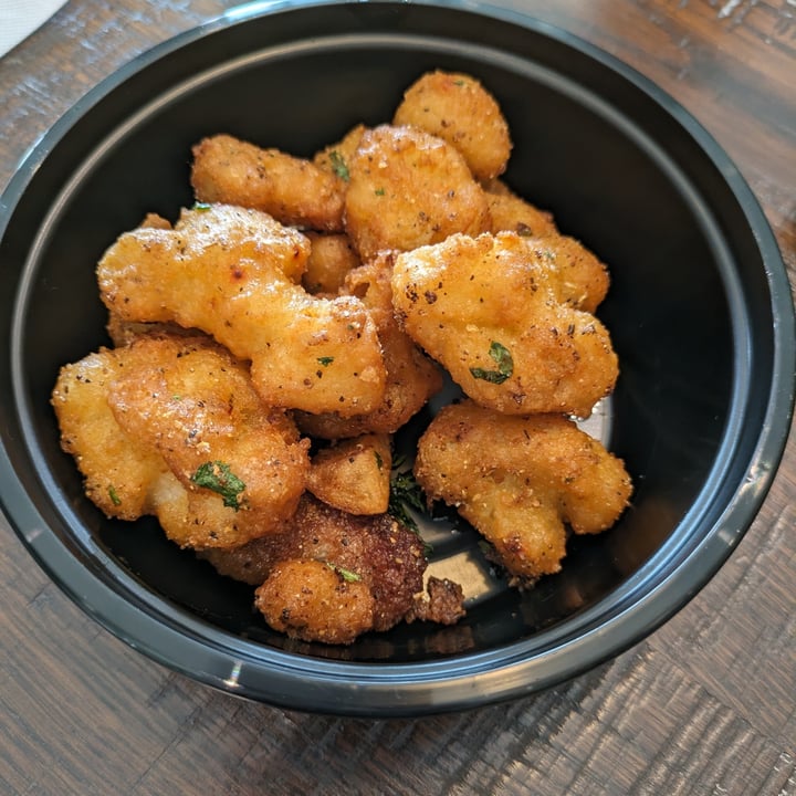photo of Rollz Rice Indian Kitchen Cauliflower Wings - Lemon Pepper shared by @edav334 on  26 Mar 2024 - review