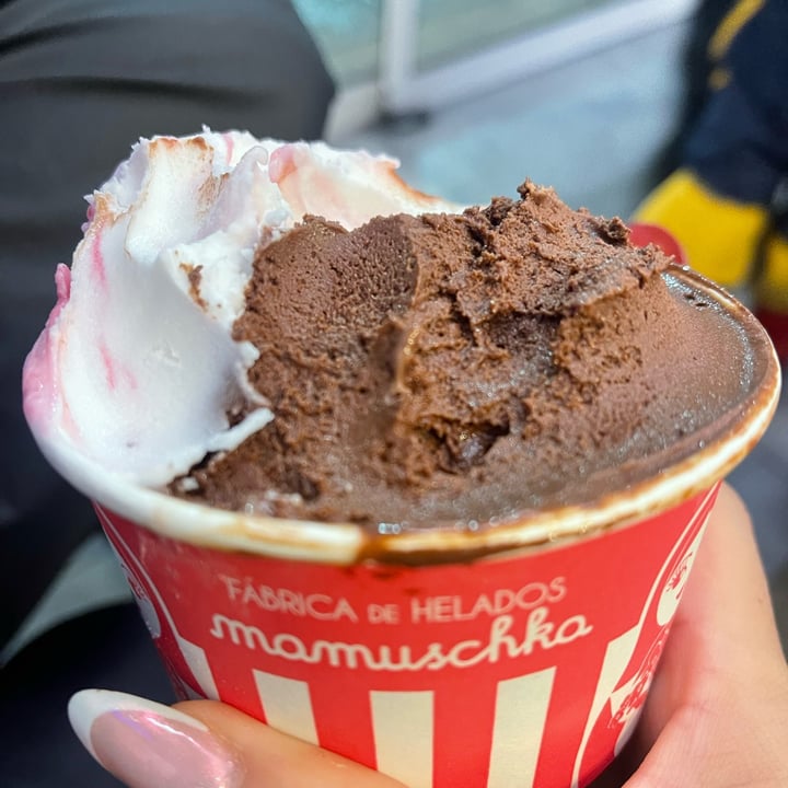 photo of Mamuschka - Fábrica de Helados helado de chocolate y champan y casis shared by @xrocio on  29 Jun 2024 - review