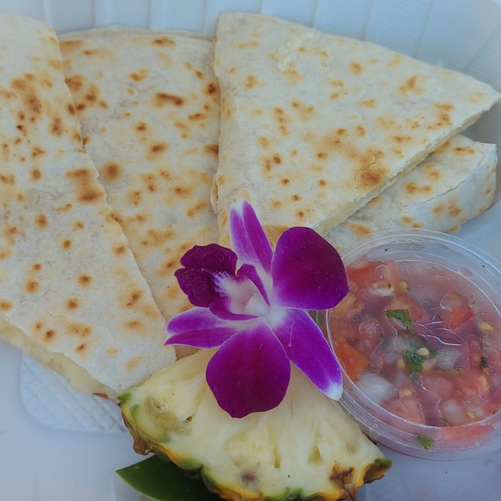 photo of Barefoot Beach Cafe @ Queen's Surf Beach Vegan Quesadilla shared by @pucky on  07 May 2024 - review