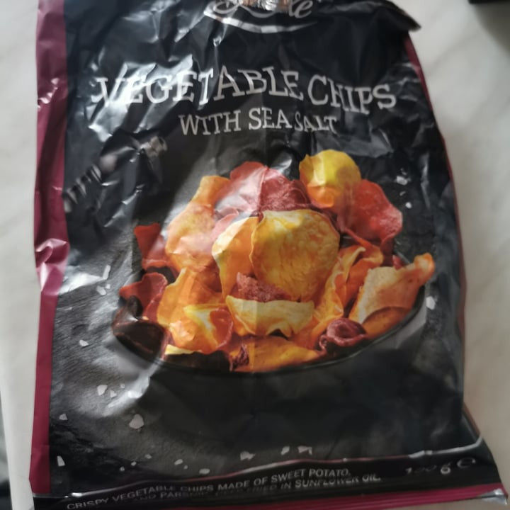 photo of Deluxe Vegetable chips shared by @patrix1201 on  02 Dec 2023 - review