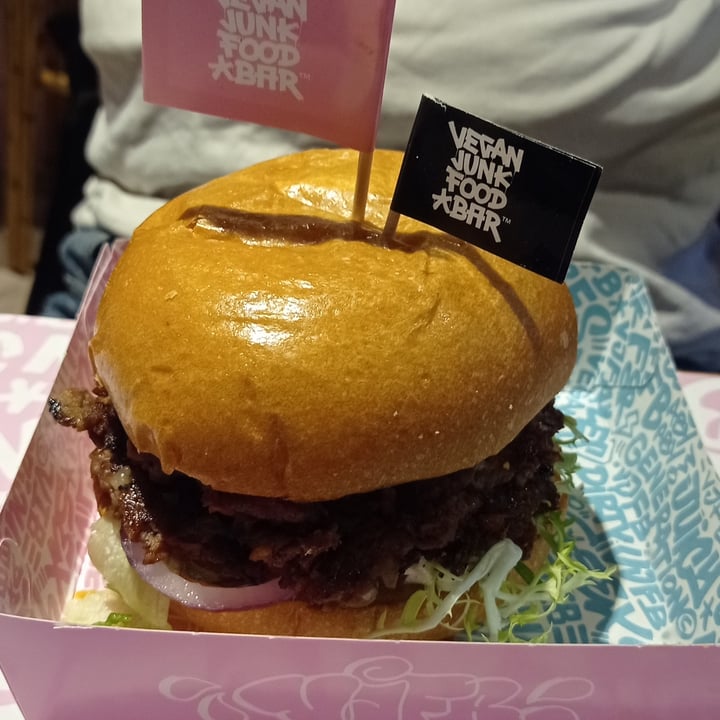 photo of Vegan Junk Food Bar VJFB Double Cheezy Smash shared by @moniqueta on  24 Apr 2024 - review