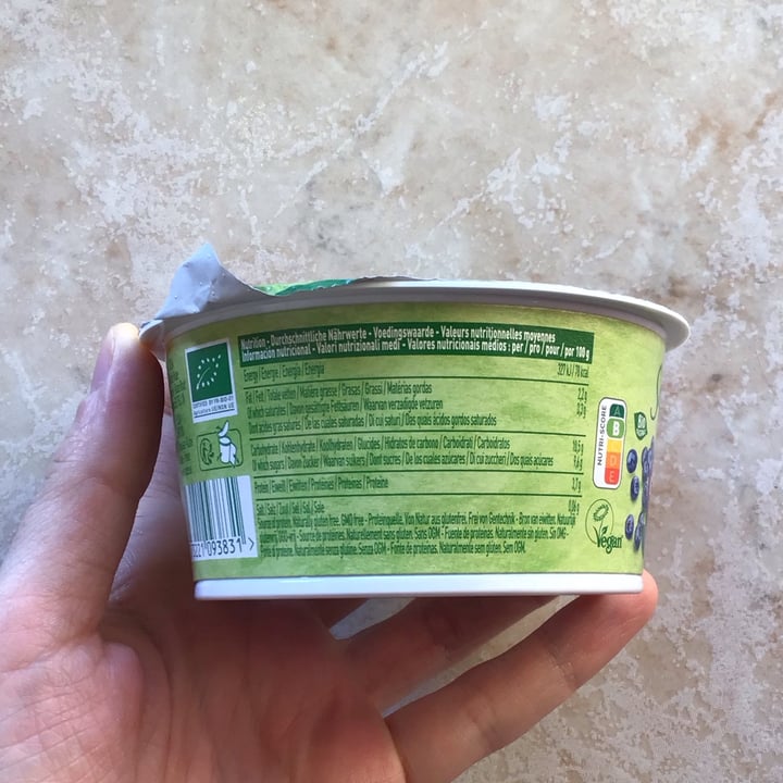 photo of Sojade Yogurt soia e mirtillo shared by @nononorae on  05 May 2025 - review