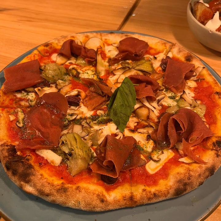 photo of Blu Bar Pizza capricciosa shared by @veronicx on  19 Oct 2023 - review