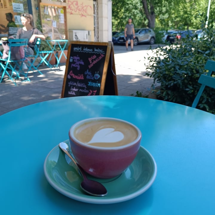 photo of KORNÉL galéria I bolt I kávézó cappuccino shared by @flowvegan on  16 Jun 2024 - review