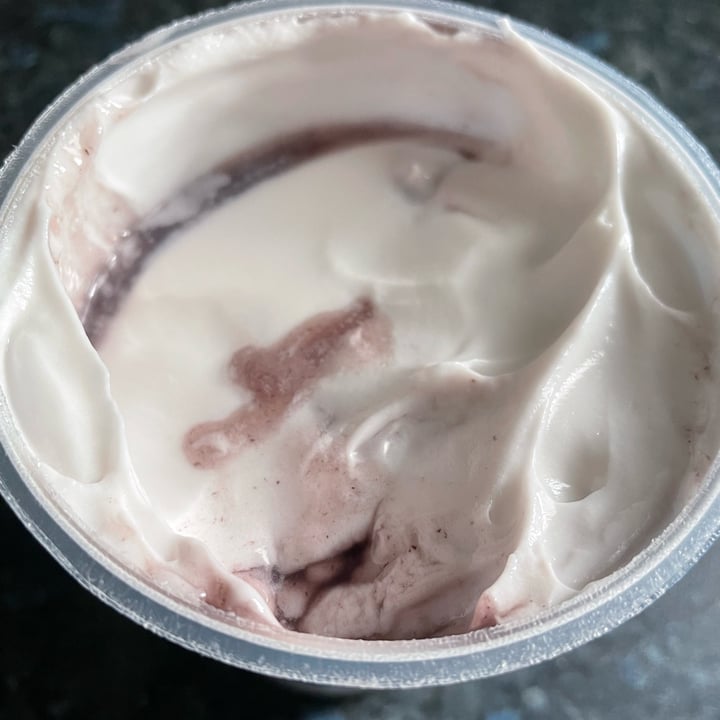 photo of Cocobella Blueberry Coconut Yogurt shared by @veggi-bella on  22 Feb 2025 - review