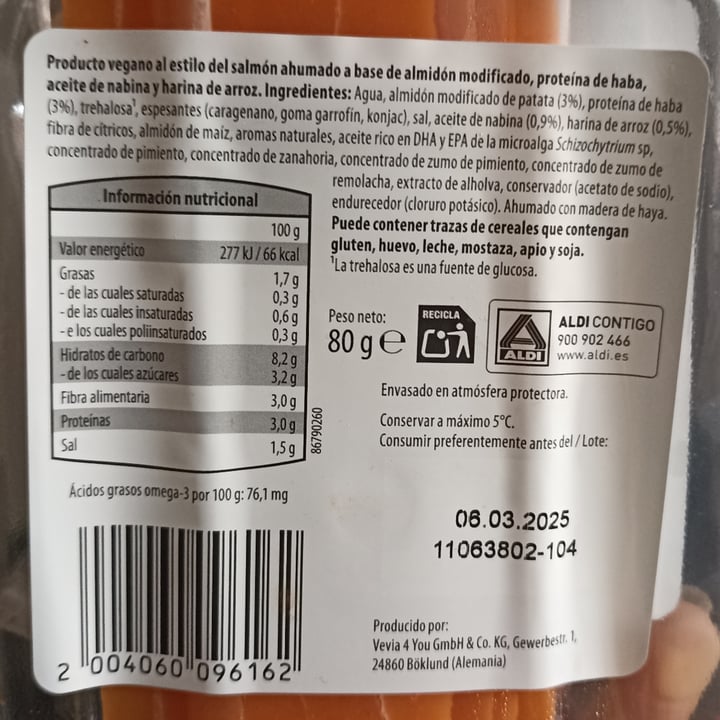 photo of MyVeg salmon ahumado vegano shared by @leiremarcs on  01 Apr 2025 - review