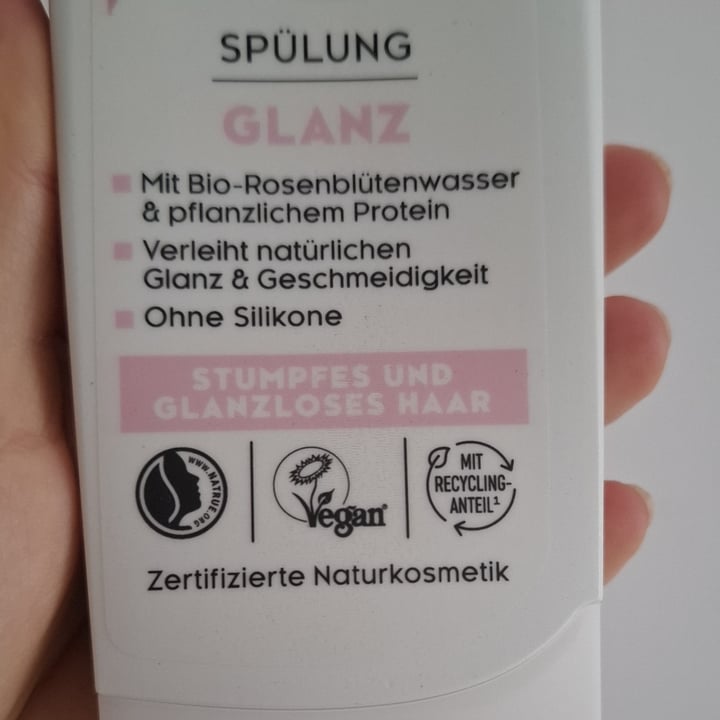 photo of Alverde Naturkosmetik Glanz Spülung Bio Rohrzucker shared by @emmabean on  24 Jun 2025 - review